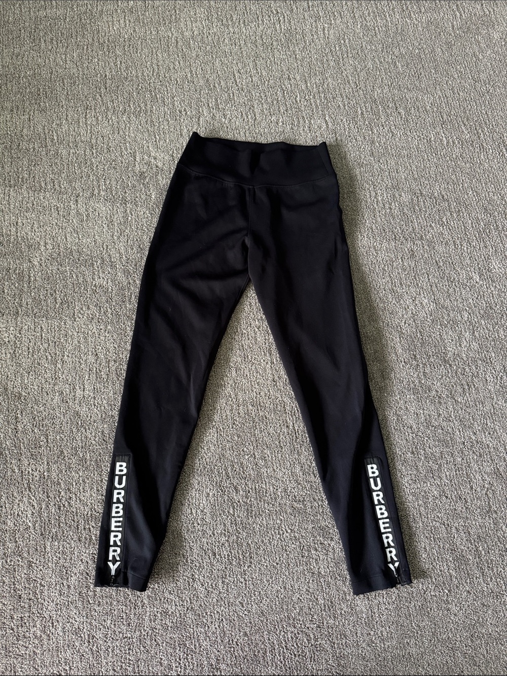 Burberry Black Leggings 
Size M
In good condition